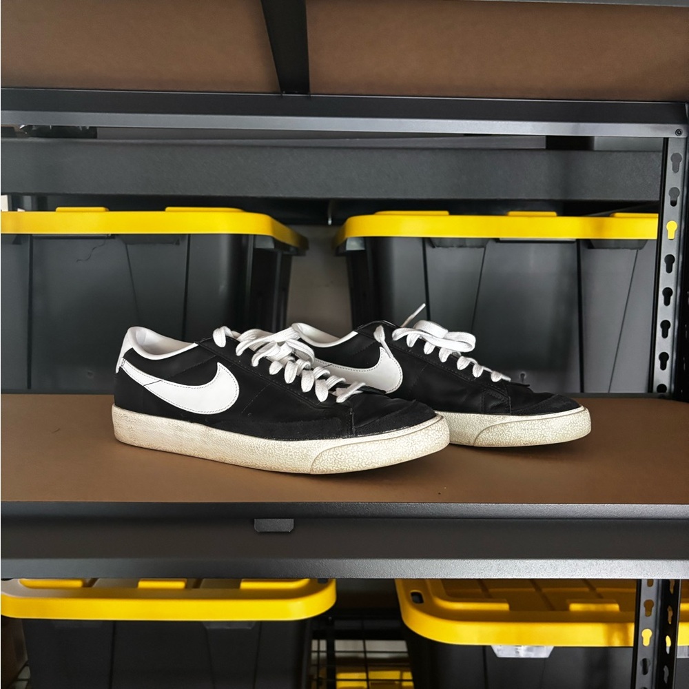 Nike Black and White Casual Sneakers